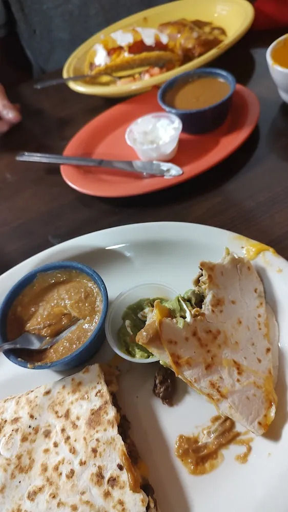 Chicken Quesadilla Rolls